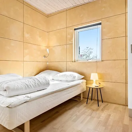 Cozy Home In Logstor With Sauna 펜션