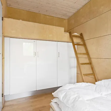 펜션 Cozy Home In Logstor With Sauna