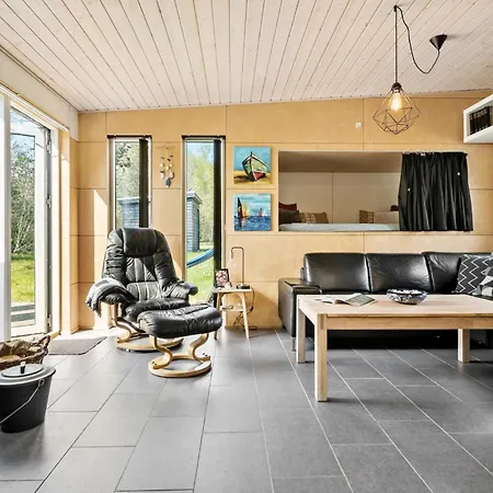 펜션 Cozy Home In Logstor With Sauna 로그스토